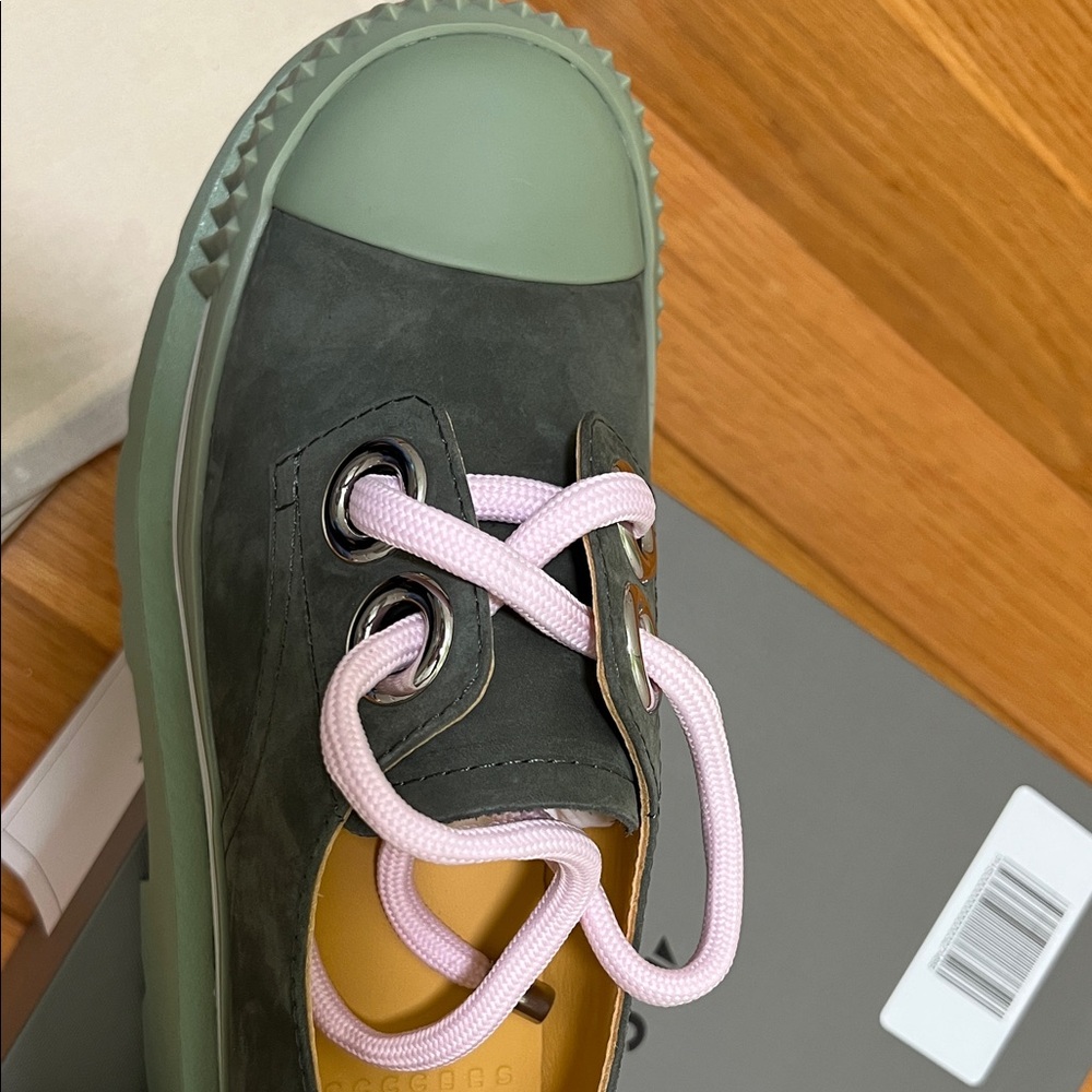 Women's Green and Pink Sneakers - Picture 6 of 6